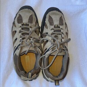 Men’s Hiking Shoes - Tan and Black